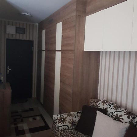 Apartament Karla Орадя Екстер'єр фото
